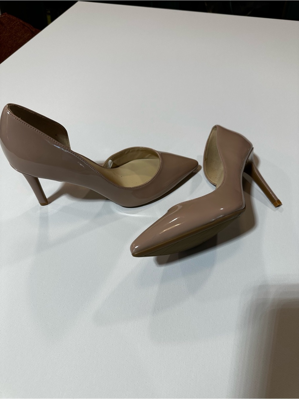 Classic Pointed-Toe Patent Pumps in Nude